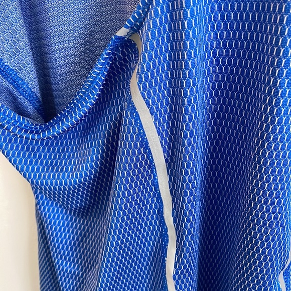 XL Blue Reflective Tank Top - Picture 6 of 7